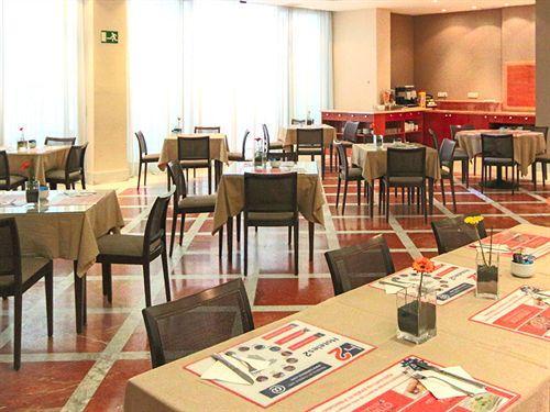 מלון בואדילה דל מונטה Th Boadilla מראה חיצוני תמונה
